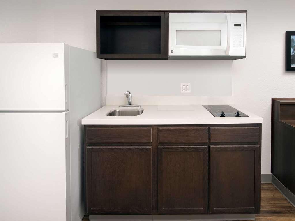 Extended Stay America Select Suites - Charlotte - Northlake Шарлотт Номер фото